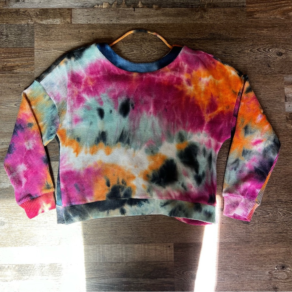 No Boundaries Multicolor Tie Dye Ribbed Sweatshirt